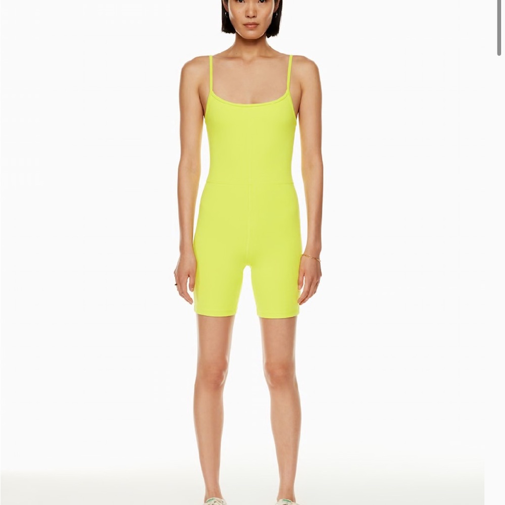 Aritzia Wilfred Free Freestyle 7” Romper
